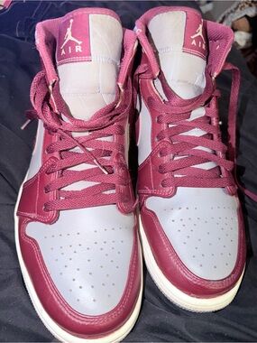 Air Jordan 1 Mid 'Cherrywood Red' 2022